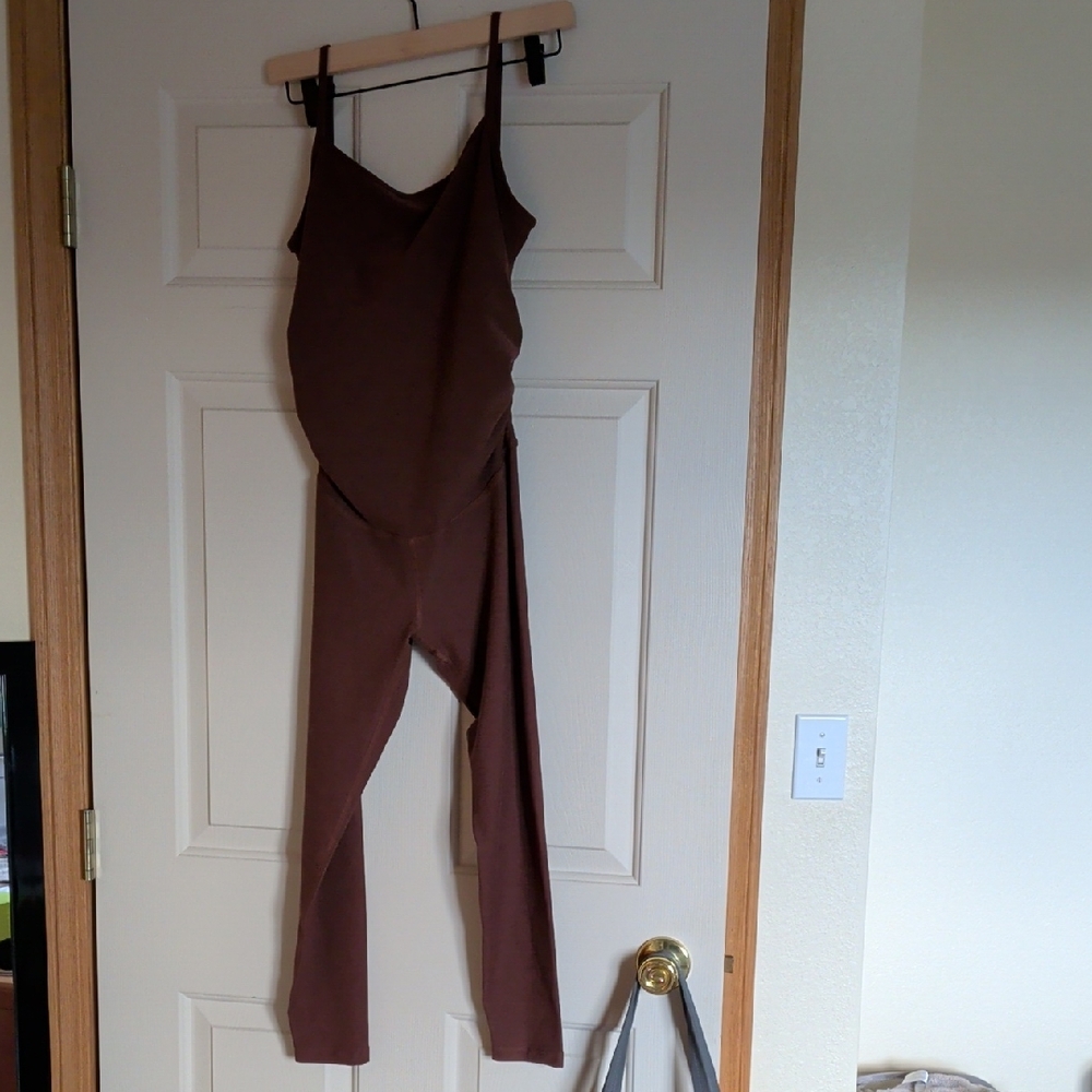 NWOT Beyond Yoga Maternity Jumpsuit Mocha Heather Sz Medium